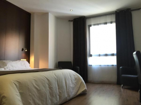  Hotel Castillo  Вильярробледо